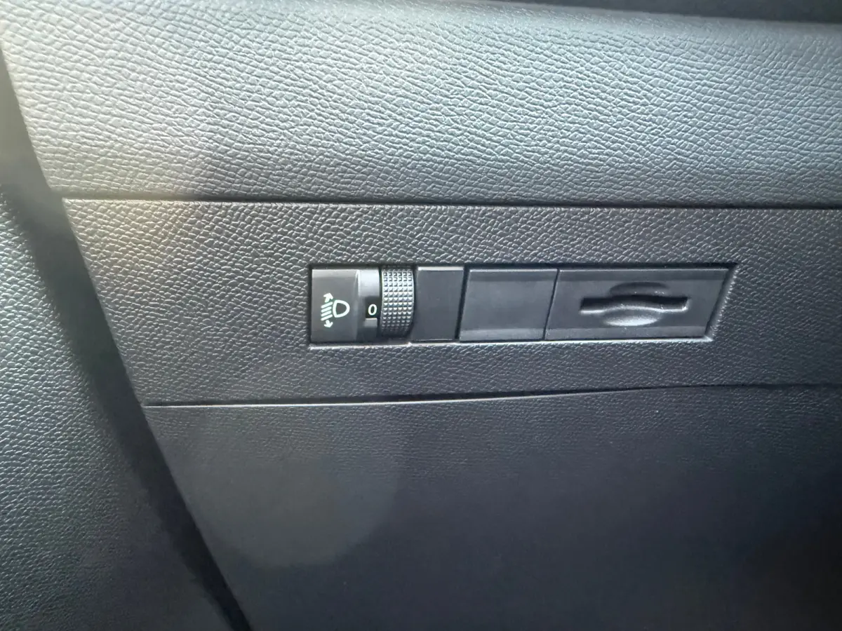 1.2 Turbo GS 130pk | ADAPTIVE CRUISE CONTROL| CAMERA ACHTER| PARKEERSENSOREN V&A| CLIMATE CONTROL| APPLE CARPLAY/ANDROID AUTO