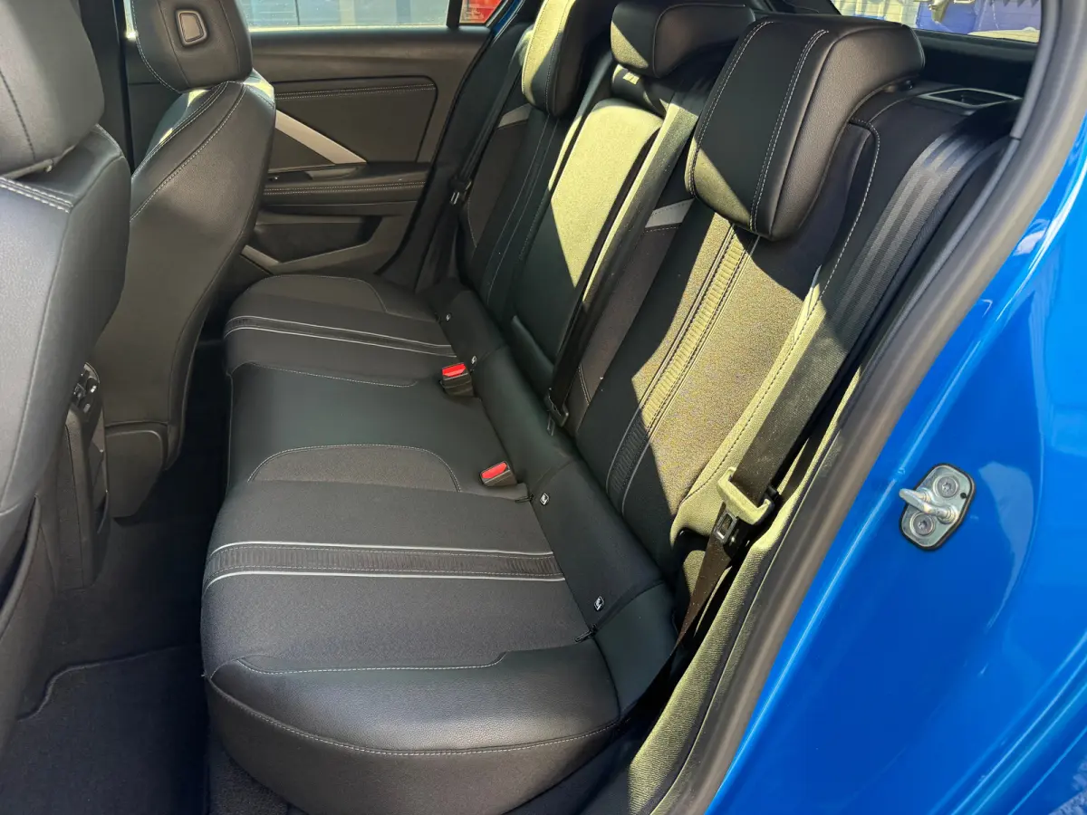 1.2 Turbo GS 130pk | ADAPTIVE CRUISE CONTROL| CAMERA ACHTER| PARKEERSENSOREN V&A| CLIMATE CONTROL| APPLE CARPLAY/ANDROID AUTO