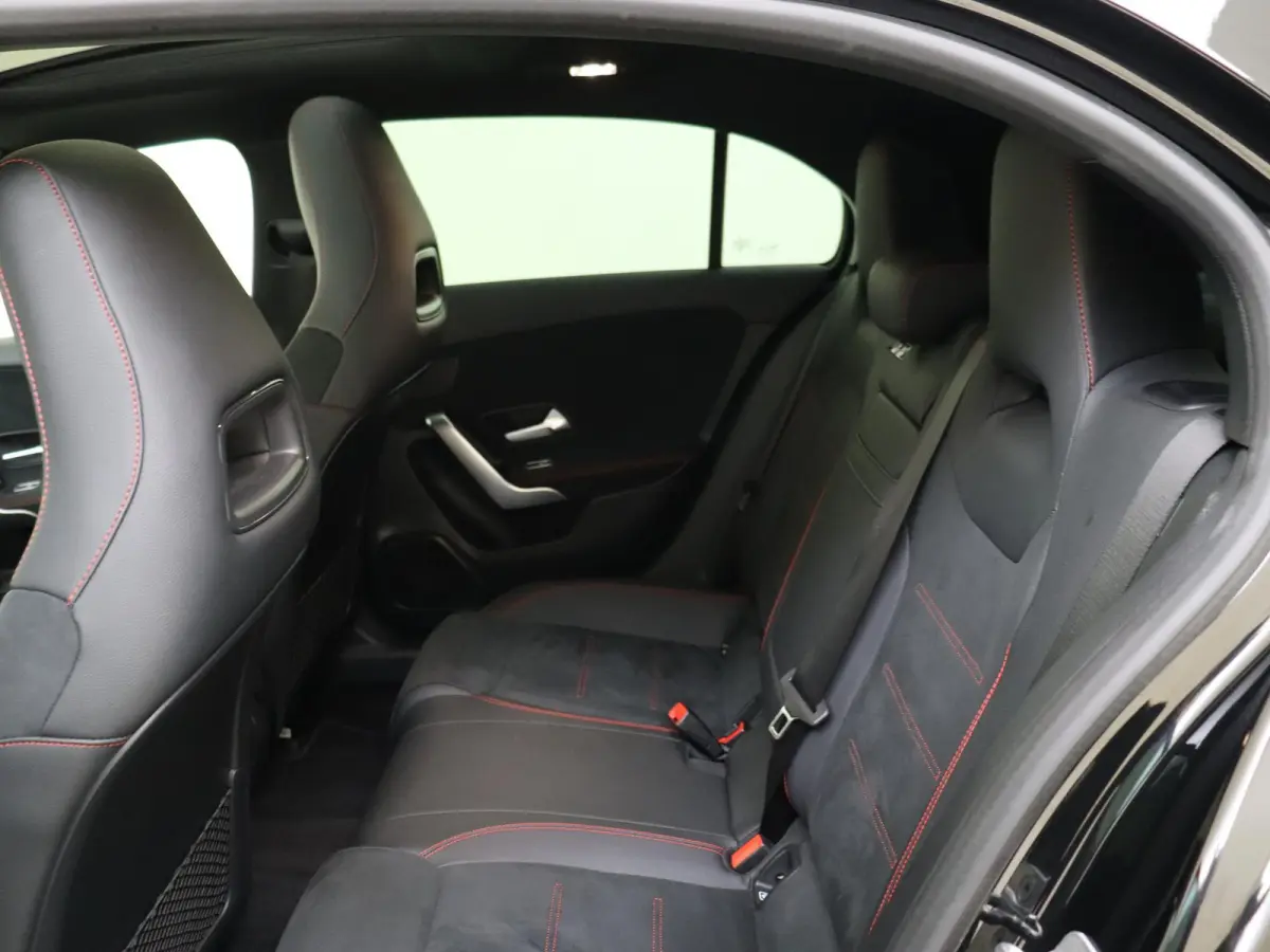 180 AMG Line /Panoramadak /Night-pakket /Facelift