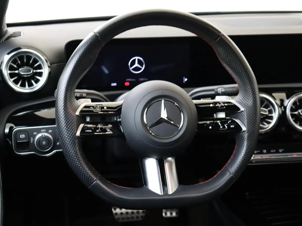180 AMG Line /Panoramadak /Night-pakket /Facelift