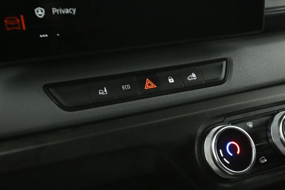 T35 L2H2 Advance 3,5t Long Range 87 kWh | Snelladen | SOH 97% | Airco | Camera | Virtual | 3 Zits | Cruise | Carplay | LED