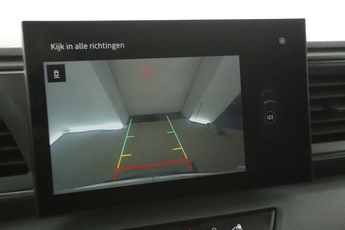 T35 L2H2 Advance 3,5t Long Range 87 kWh | Snelladen | SOH 97% | Airco | Camera | Virtual | 3 Zits | Cruise | Carplay | LED