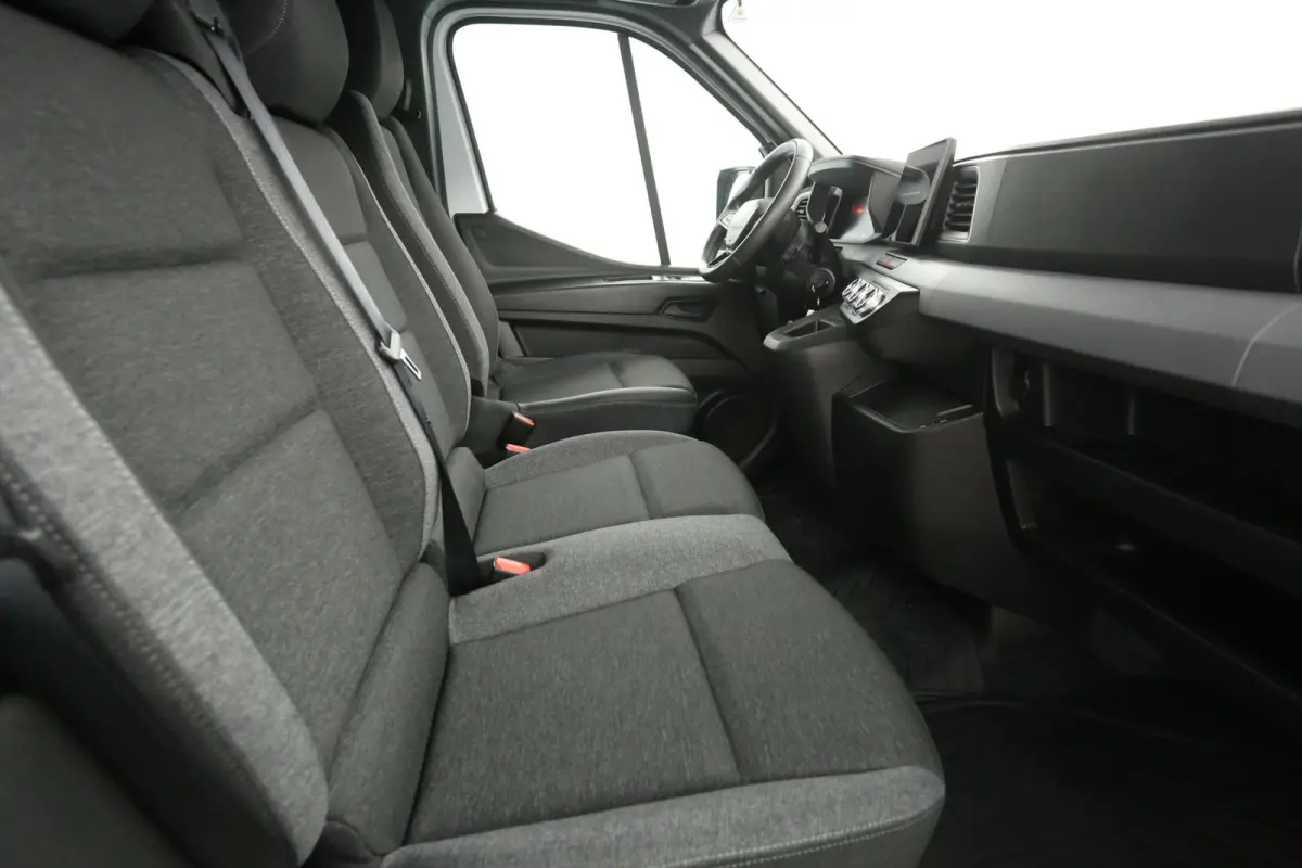 T35 L2H2 Advance 3,5t Long Range 87 kWh | Snelladen | SOH 97% | Airco | Camera | Virtual | 3 Zits | Cruise | Carplay | LED