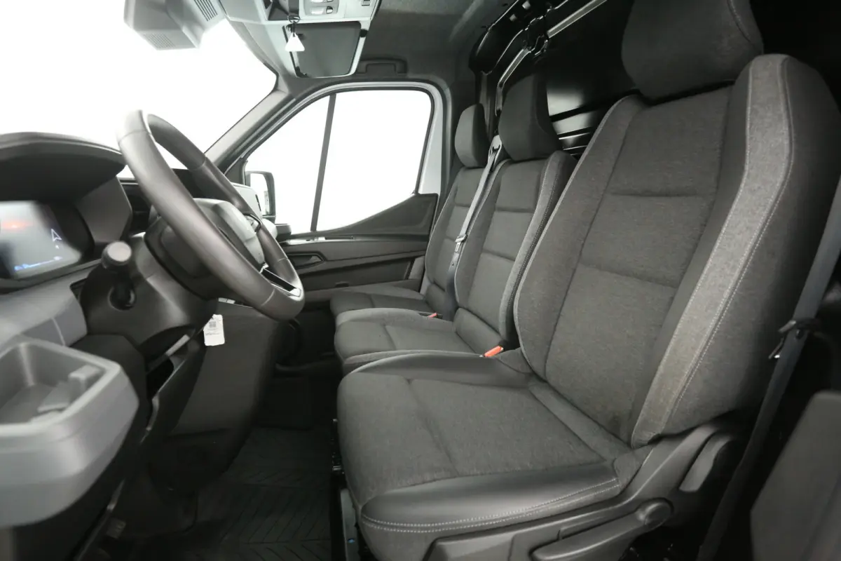 T35 L2H2 Advance 3,5t Long Range 87 kWh | Snelladen | SOH 97% | Airco | Camera | Virtual | 3 Zits | Cruise | Carplay | LED