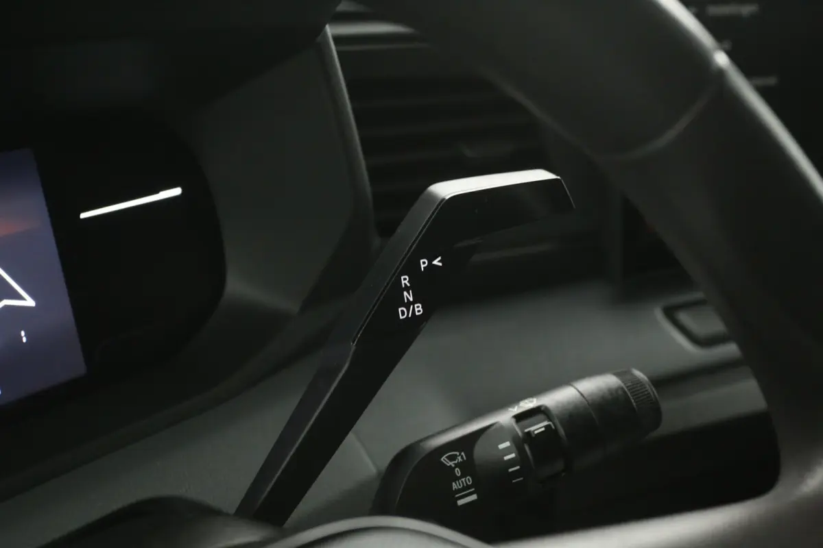 T35 L2H2 Advance 3,5t Long Range 87 kWh | Snelladen | SOH 97% | Airco | Camera | Virtual | 3 Zits | Cruise | Carplay | LED