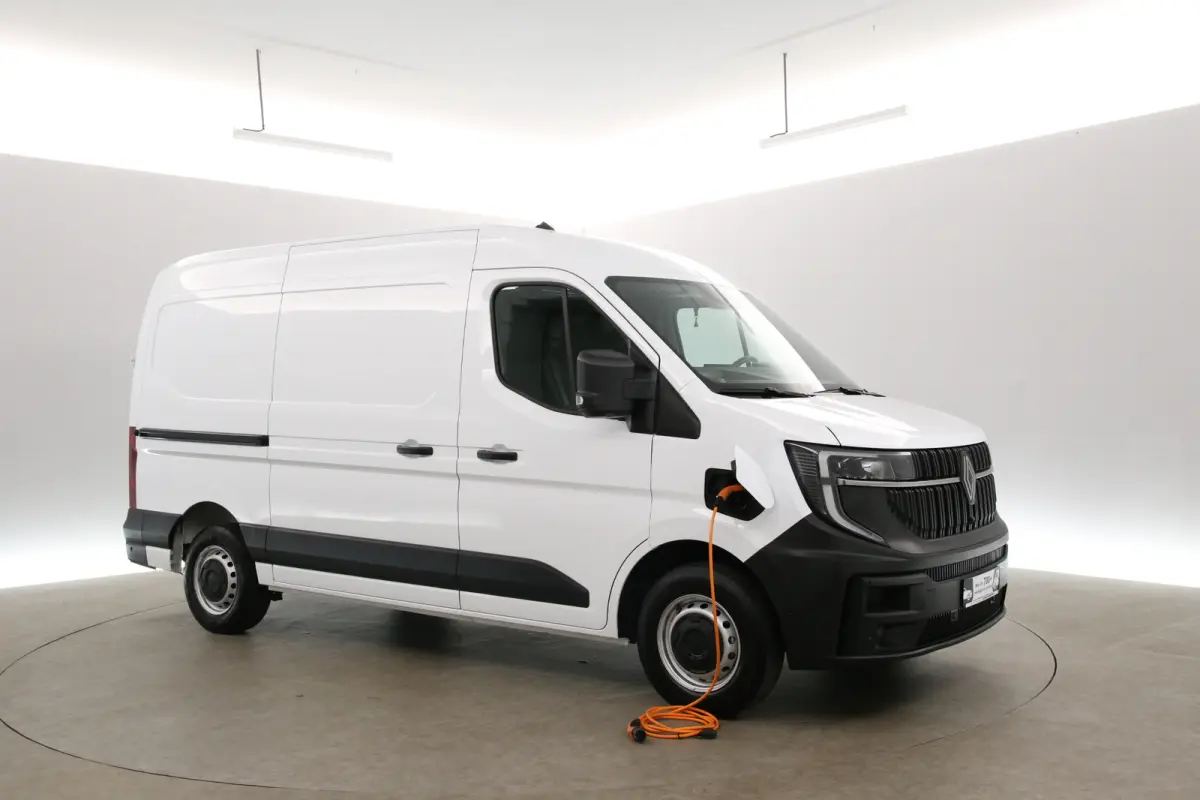 T35 L2H2 Advance 3,5t Long Range 87 kWh | Snelladen | SOH 97% | Airco | Camera | Virtual | 3 Zits | Cruise | Carplay | LED