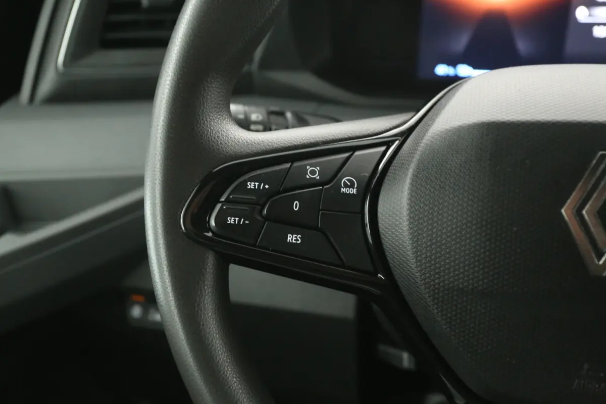 T35 L2H2 Advance 3,5t Long Range 87 kWh | Snelladen | SOH 97% | Airco | Camera | Virtual | 3 Zits | Cruise | Carplay | LED