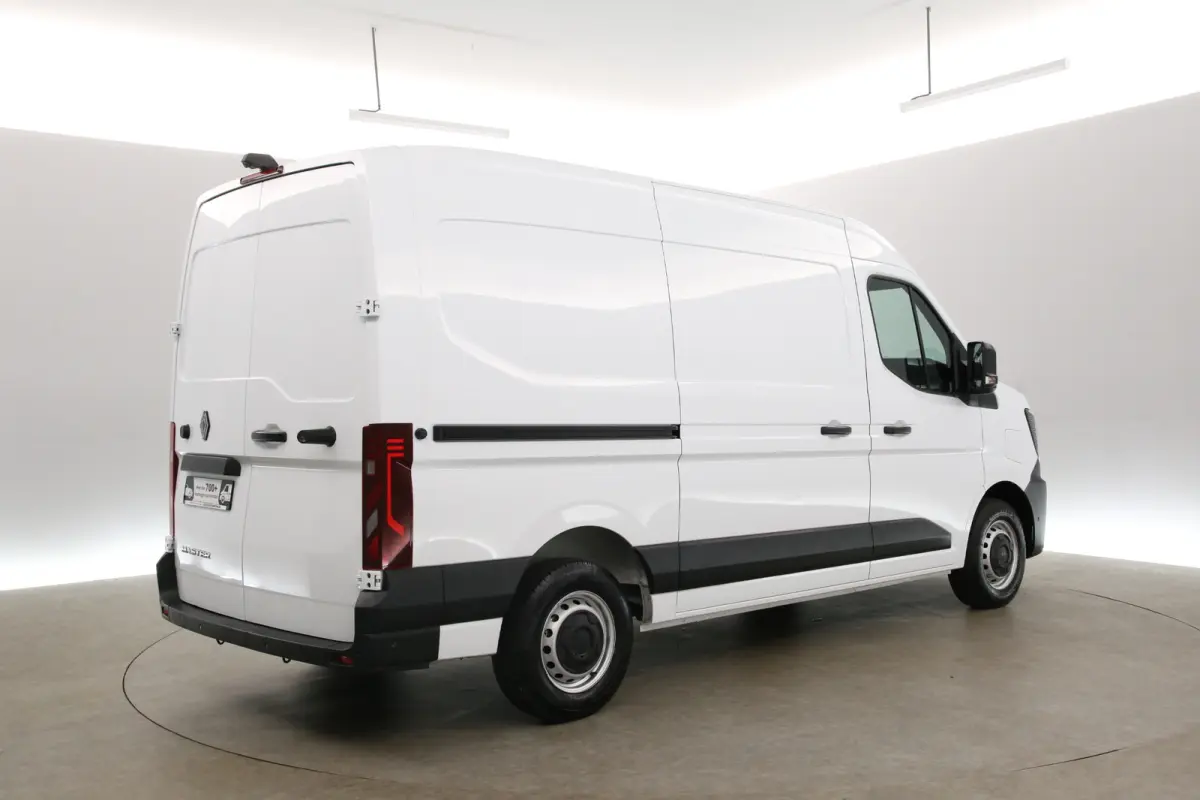 T35 L2H2 Advance 3,5t Long Range 87 kWh | Snelladen | SOH 97% | Airco | Camera | Virtual | 3 Zits | Cruise | Carplay | LED