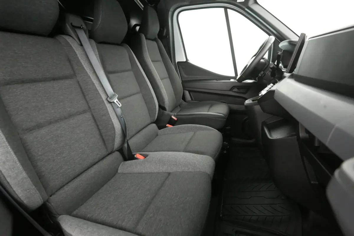 T35 L2H2 Advance 3,5t Long Range 87 kWh | Snelladen | SOH 97% | Airco | Camera | Virtual | 3 Zits | Cruise | Carplay | LED