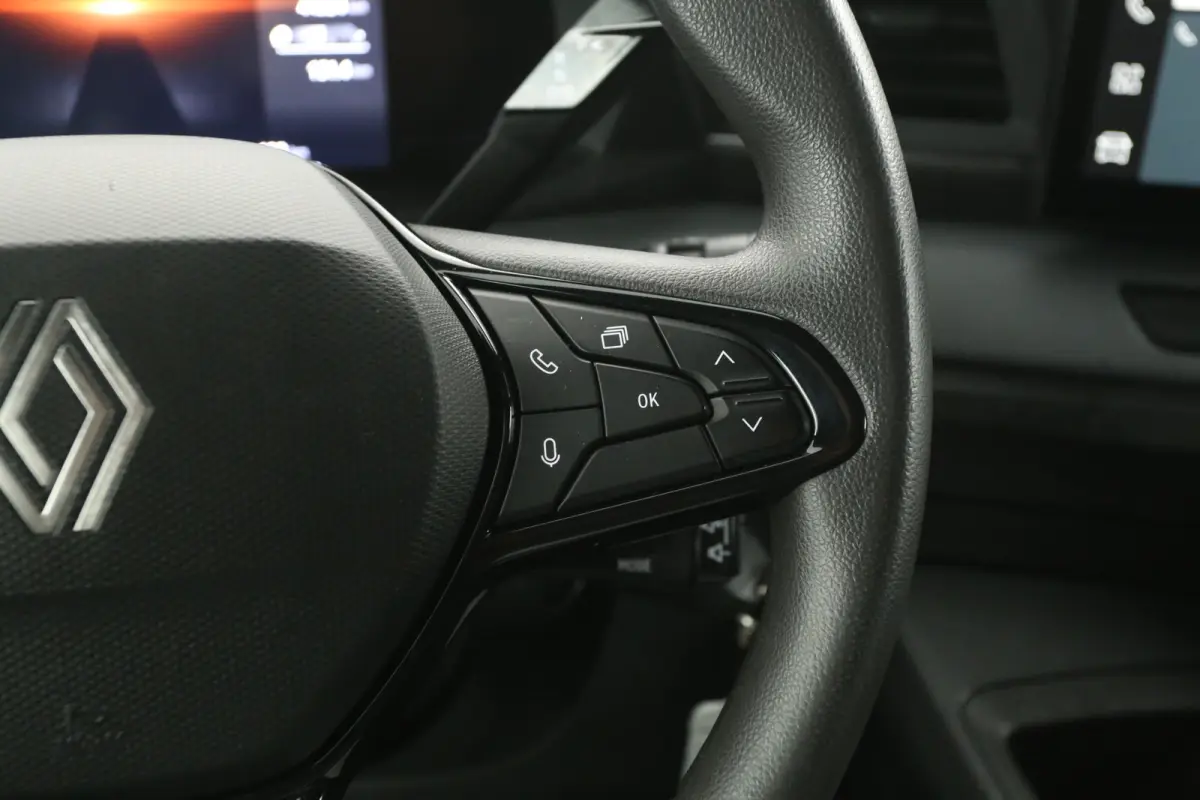 T35 L2H2 Advance 3,5t Long Range 87 kWh | Snelladen | SOH 97% | Airco | Camera | Virtual | 3 Zits | Cruise | Carplay | LED