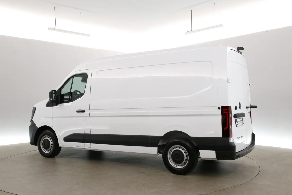 T35 L2H2 Advance 3,5t Long Range 87 kWh | Snelladen | SOH 97% | Airco | Camera | Virtual | 3 Zits | Cruise | Carplay | LED