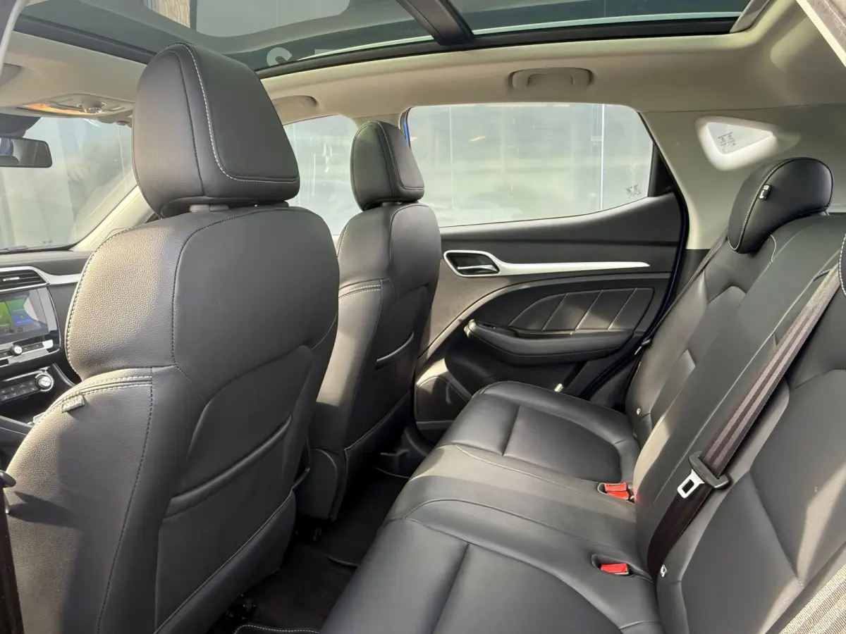 MG Luxury 45 kWh 96% SOH PANORAMADAK|CAMERA|STOELVERWARMING