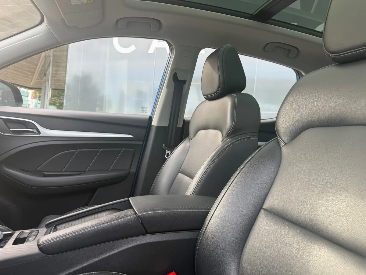 MG Luxury 45 kWh 96% SOH PANORAMADAK|CAMERA|STOELVERWARMING