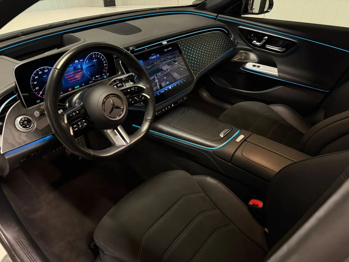 300 e AMG Line Pano Burmester HUD Distronic Night Pakket