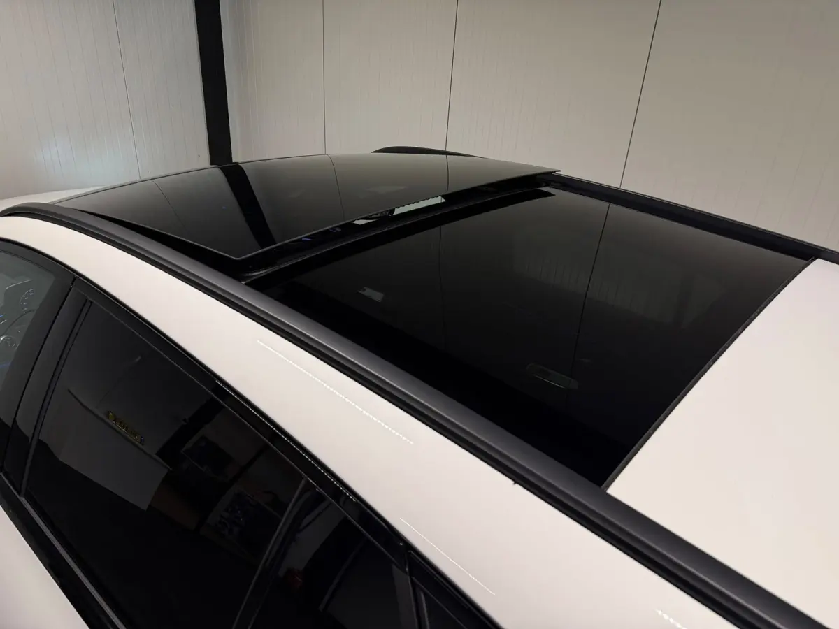300 e AMG Line Pano Burmester HUD Distronic Night Pakket