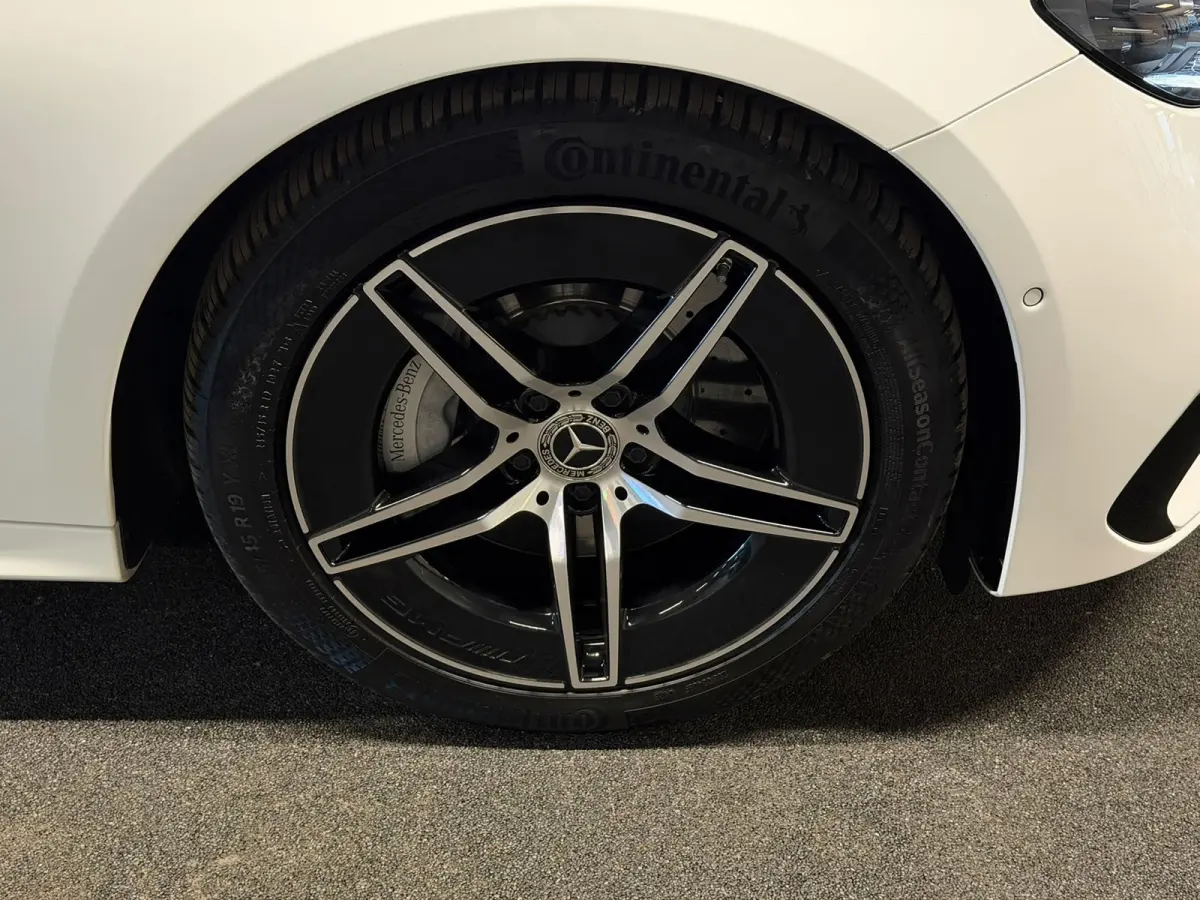 300 e AMG Line Pano Burmester HUD Distronic Night Pakket