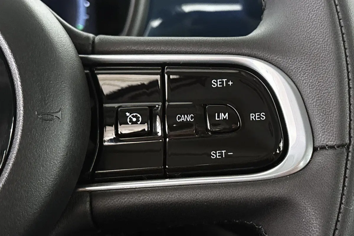 1.0 Hybrid Torino Launch Edition Apple CarPlay Parkeersensoren Climate Control