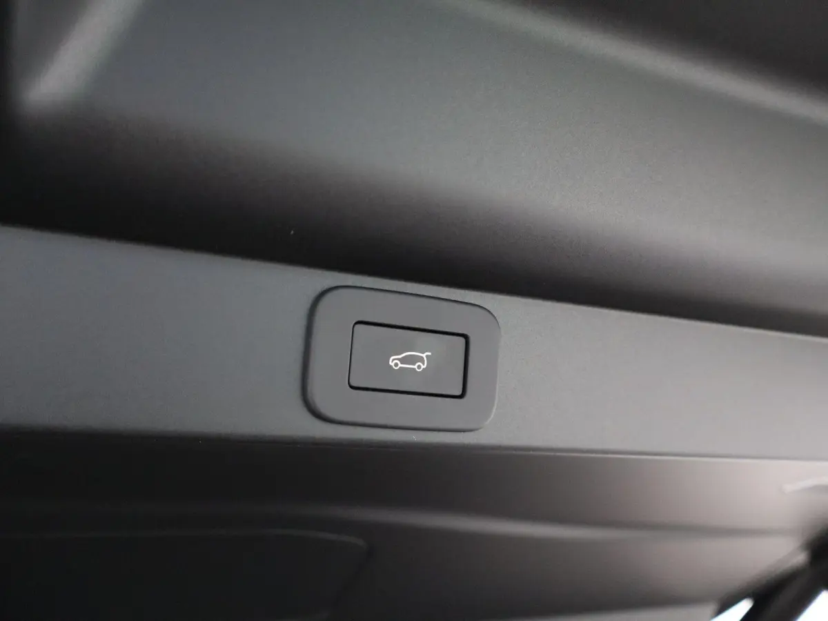 3.0 P460e Westminster Edition PHEV