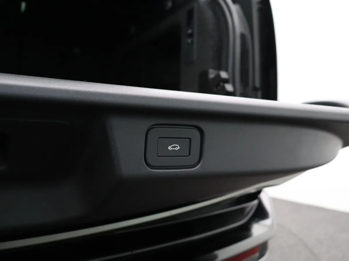 3.0 P460e Westminster Edition PHEV
