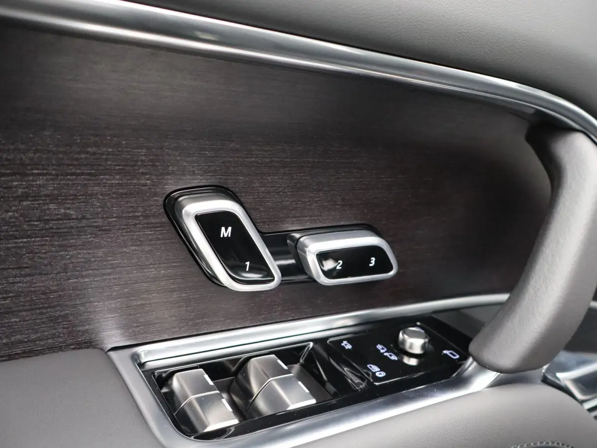 3.0 P460e Westminster Edition PHEV
