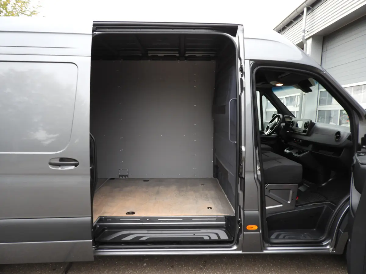 317 1.9 CDI L3H2 RWD AUT | 3.5t TREKGEWICHT | LED | CAMERA