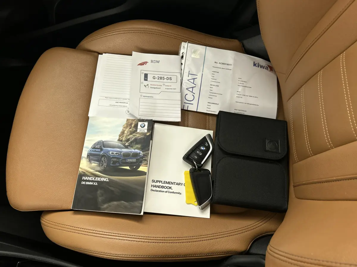 sDrive20i High Executive Pano-dak/20'LMV/Leder/M-Sport-Stoelen/Keyless