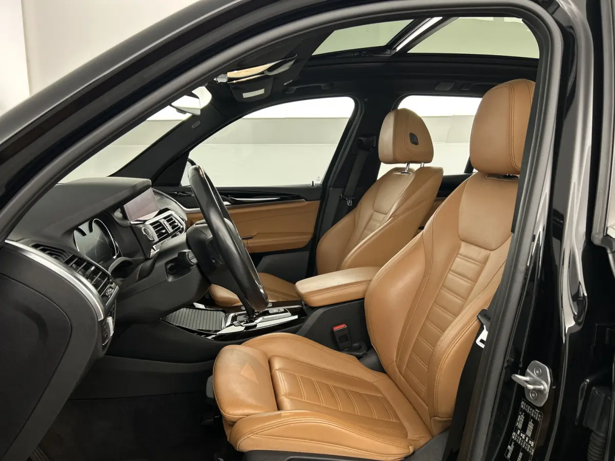 sDrive20i High Executive Pano-dak/20'LMV/Leder/M-Sport-Stoelen/Keyless