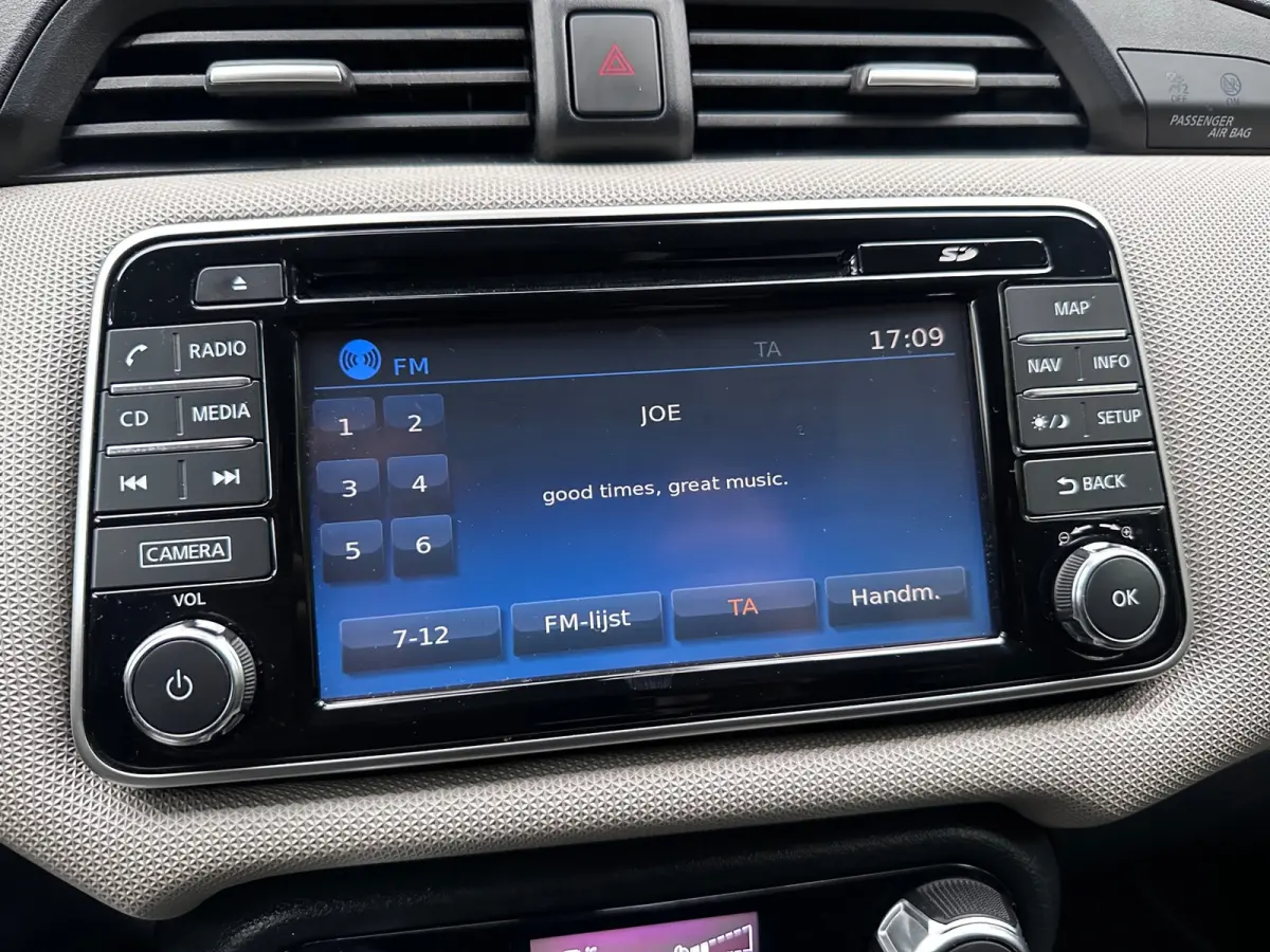 0.9 IG-T N-Connecta 90PK | Climate Control | Cruise Control | Camera | NAVI | LMV