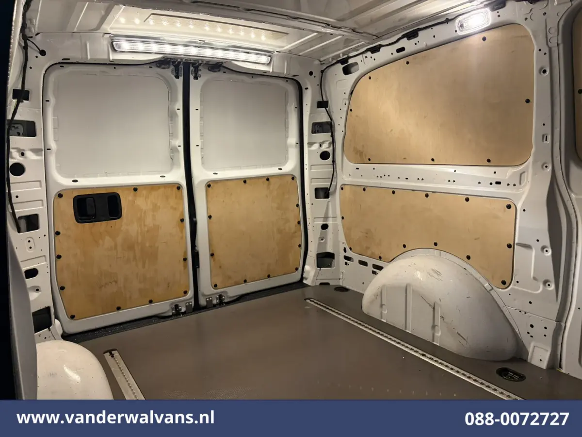 116 CDI 164pk 2025 Model L2H1 Euro6 Airco | XL MBUX | Camera | Navigatie | Cruisecontrol Stoelverwarming, Parkeersensoren, Bijrijdersbank