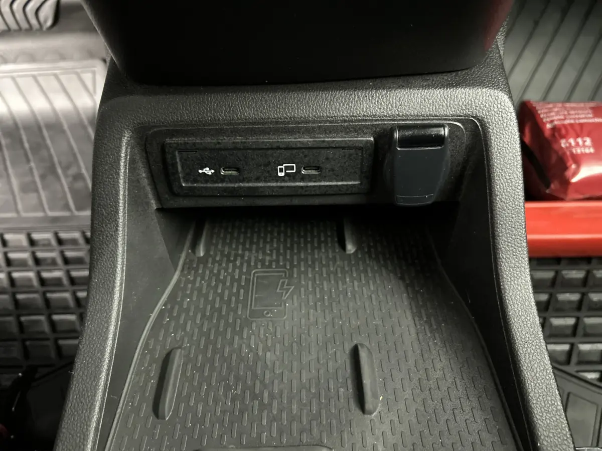 110 96 PK Aut. CDI L1 Pro Camera/Carplay/16'LMV/LED