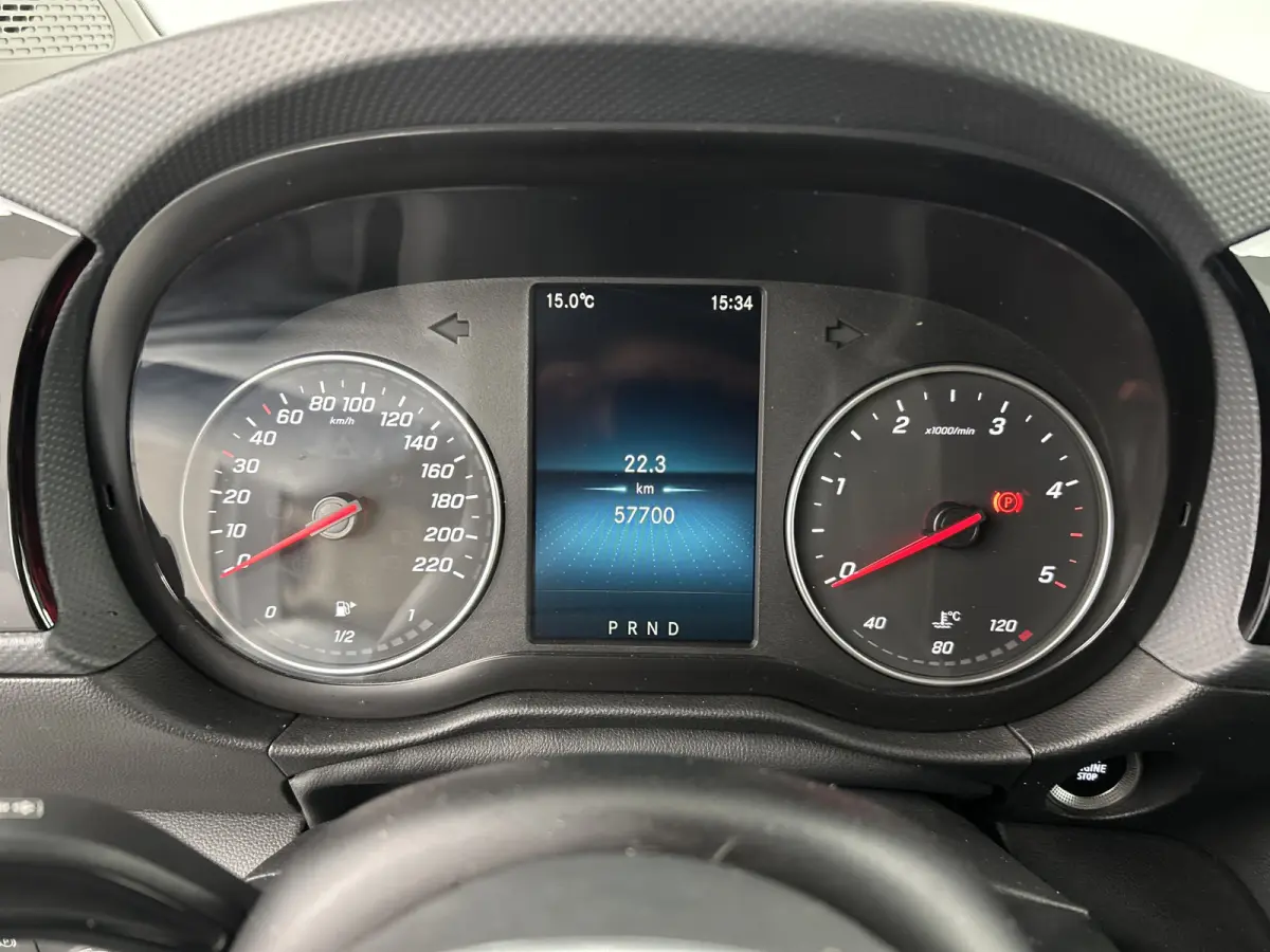110 96 PK Aut. CDI L1 Pro Camera/Carplay/16'LMV/LED