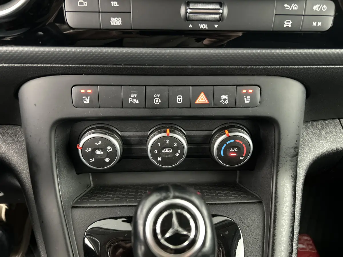 110 96 PK Aut. CDI L1 Pro Camera/Carplay/16'LMV/LED