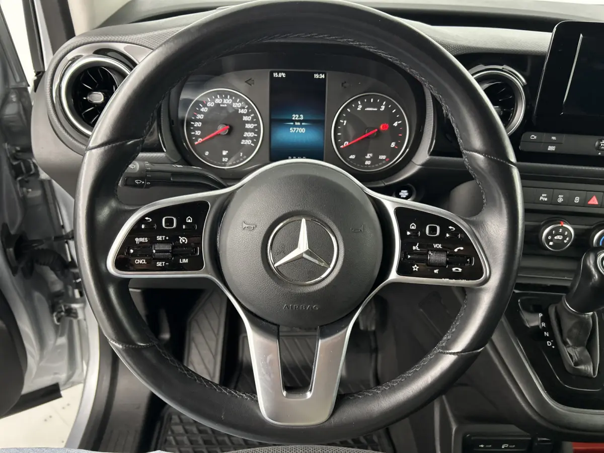 110 96 PK Aut. CDI L1 Pro Camera/Carplay/16'LMV/LED
