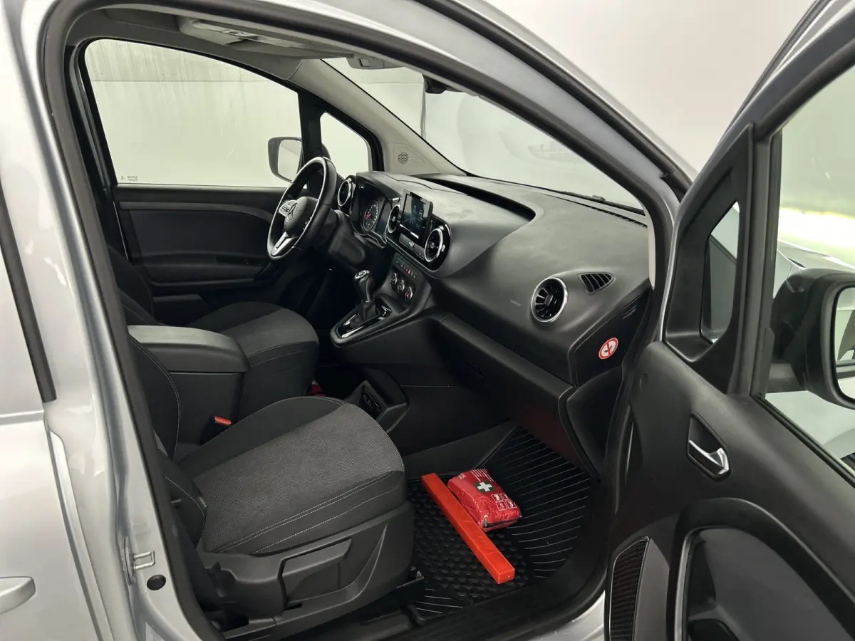 110 96 PK Aut. CDI L1 Pro Camera/Carplay/16'LMV/LED