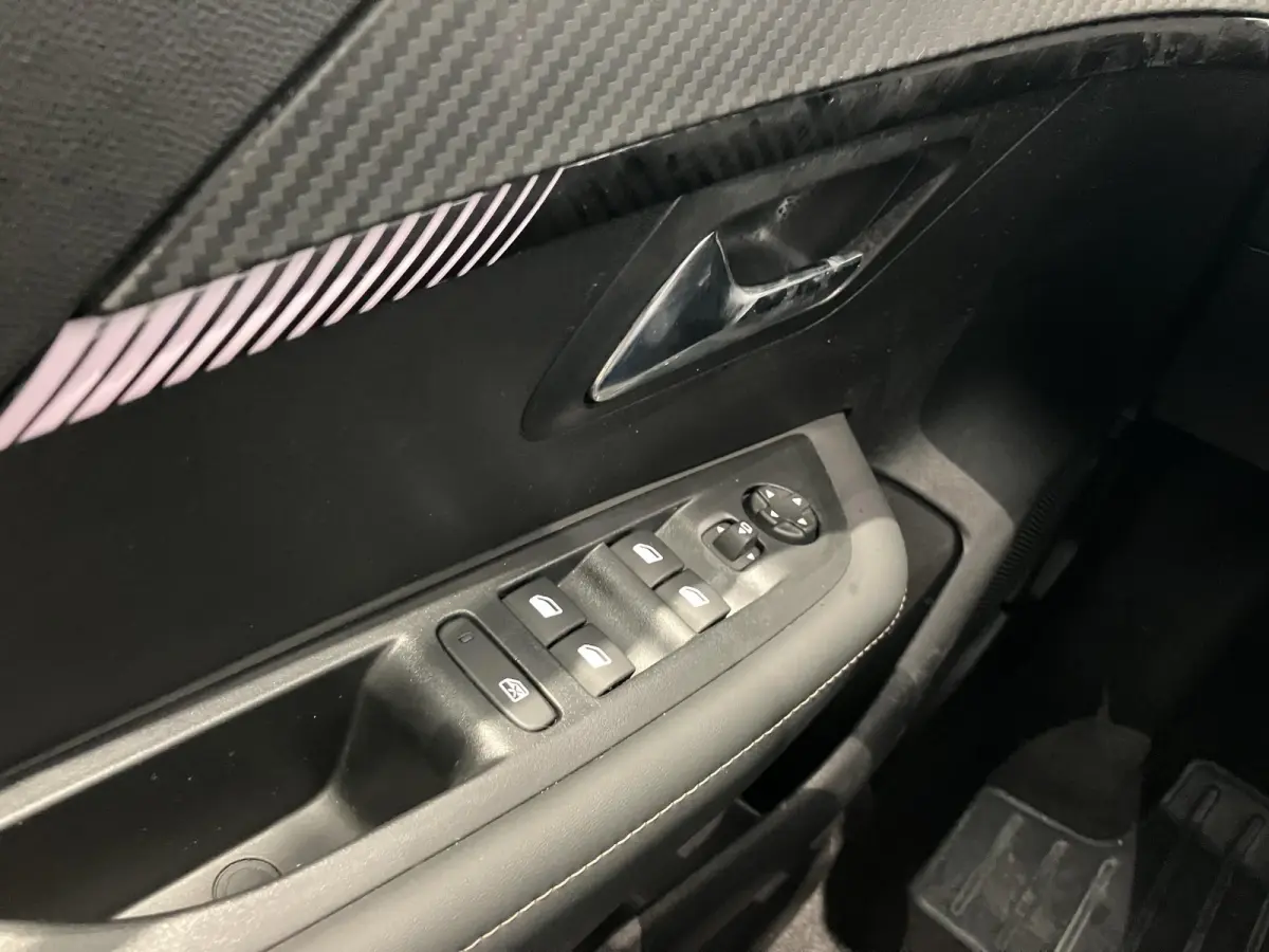 1.2 Hybrid 110 e-DCS6 Allure | APPLE CARPLAY & ANDROID AUTO | PDC V+A | CLIMATE CONTROL |