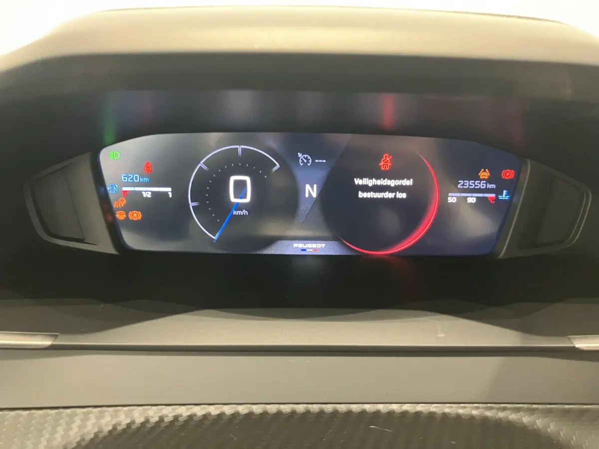 1.2 Hybrid 110 e-DCS6 Allure | APPLE CARPLAY & ANDROID AUTO | PDC V+A | CLIMATE CONTROL |