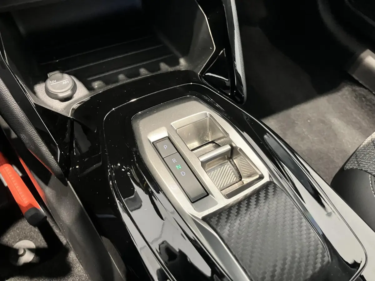 1.2 Hybrid 110 e-DCS6 Allure | APPLE CARPLAY & ANDROID AUTO | PDC V+A | CLIMATE CONTROL |