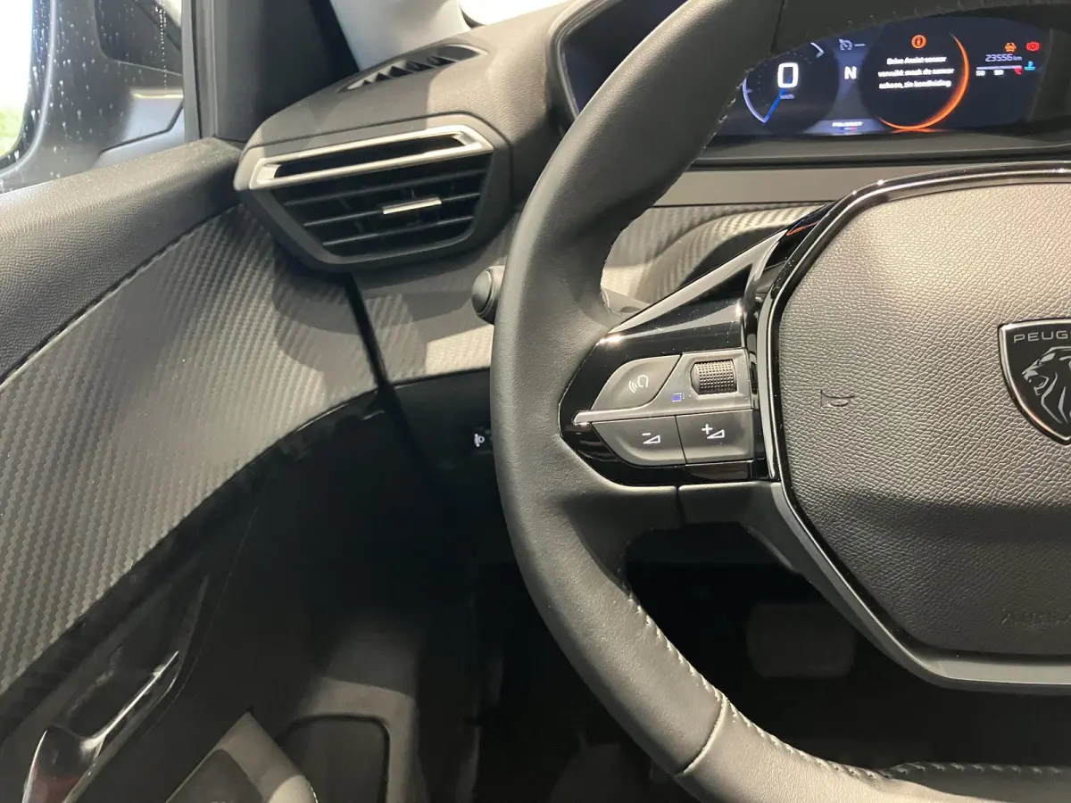 1.2 Hybrid 110 e-DCS6 Allure | APPLE CARPLAY & ANDROID AUTO | PDC V+A | CLIMATE CONTROL |