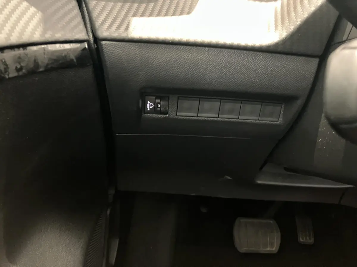 1.2 Hybrid 110 e-DCS6 Allure | APPLE CARPLAY & ANDROID AUTO | PDC V+A | CLIMATE CONTROL |