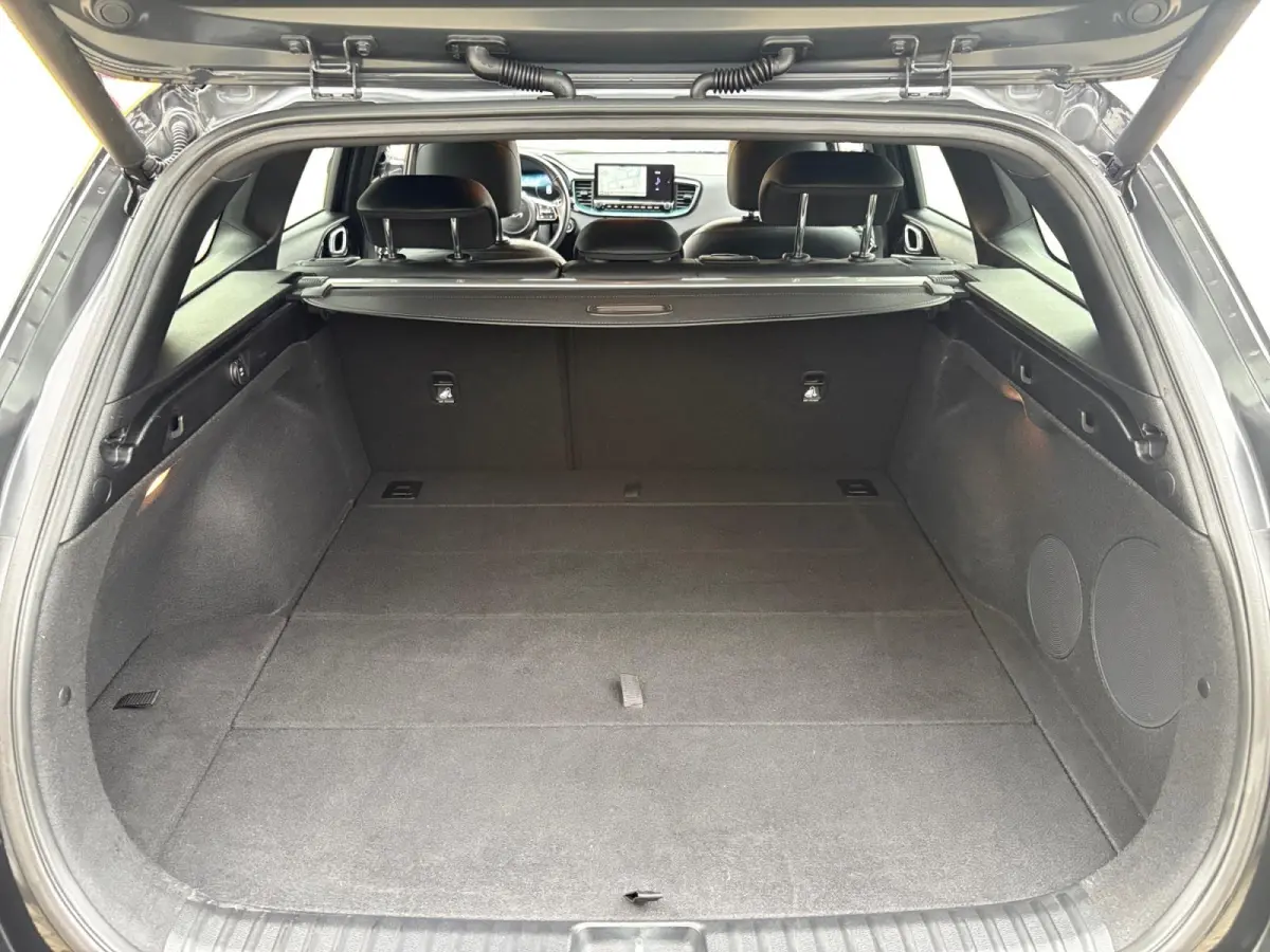 1.0 T-GDi MHEV Design Edition | Stoel en stuurverwarming | Navigatie | Camera | Apple Carplay / Android Auto | Elektrisch achterklep |