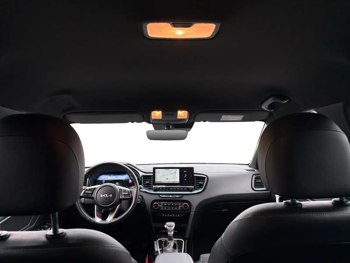1.0 T-GDi MHEV Design Edition | Stoel en stuurverwarming | Navigatie | Camera | Apple Carplay / Android Auto | Elektrisch achterklep |