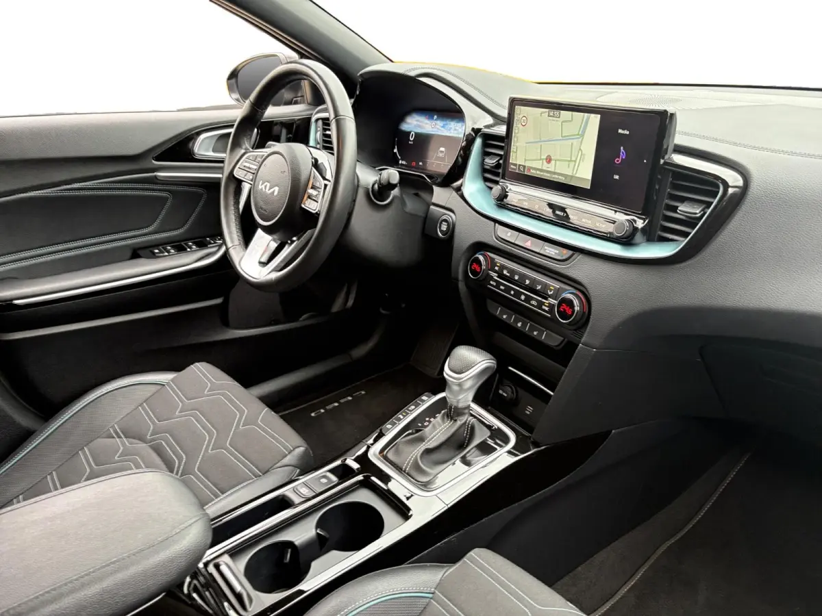 1.0 T-GDi MHEV Design Edition | Stoel en stuurverwarming | Navigatie | Camera | Apple Carplay / Android Auto | Elektrisch achterklep |
