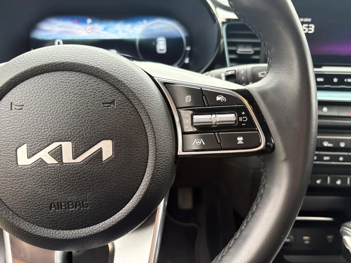1.0 T-GDi MHEV Design Edition | Stoel en stuurverwarming | Navigatie | Camera | Apple Carplay / Android Auto | Elektrisch achterklep |