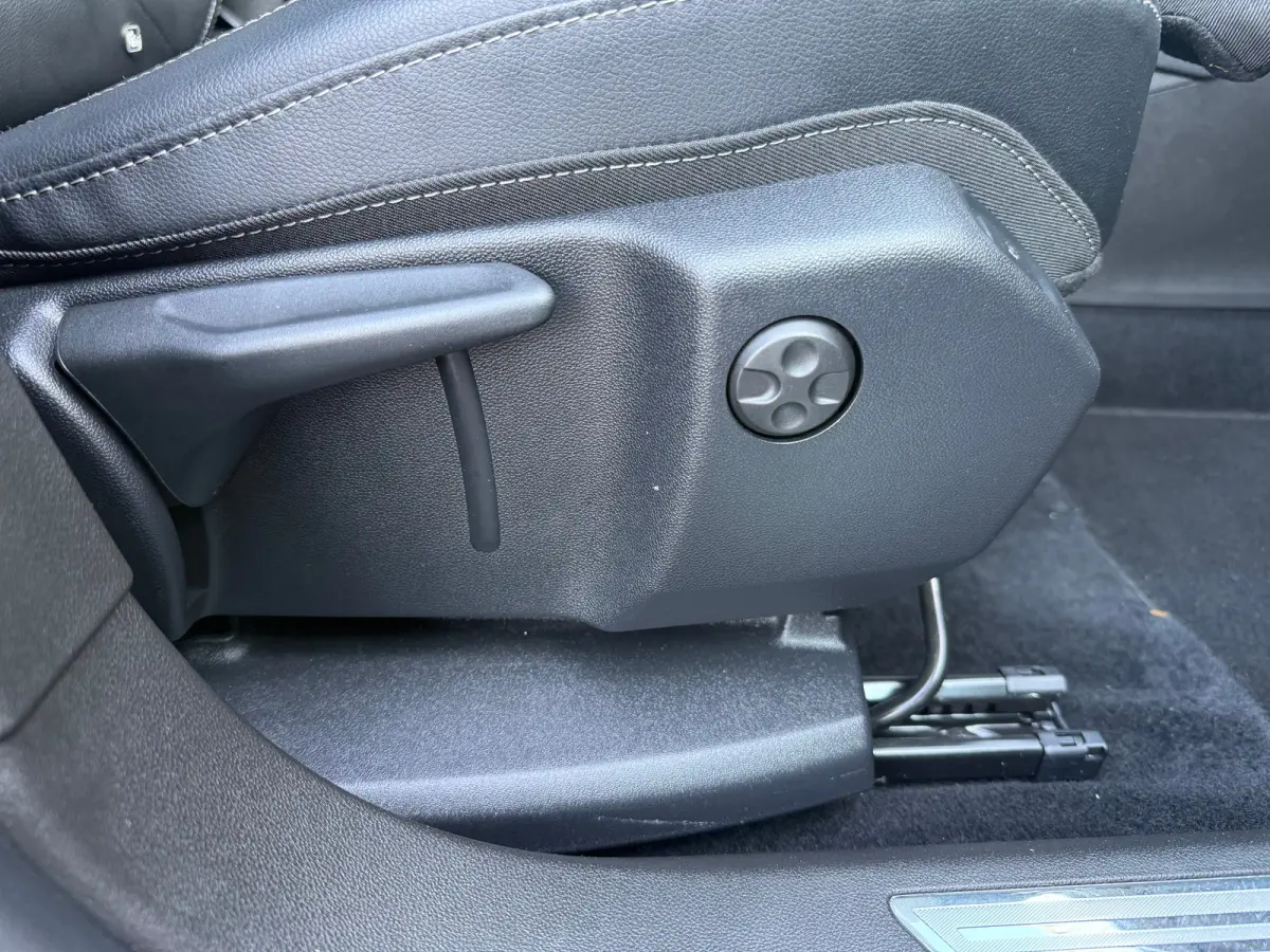 1.6 Turbo Plug-In Hybrid Ultimate 180PK | ADAPTIVE CRUISE CONTROL| ALCANTARA BEKLEDING| KEYLESS ENTRY&START| 360 CAMERA