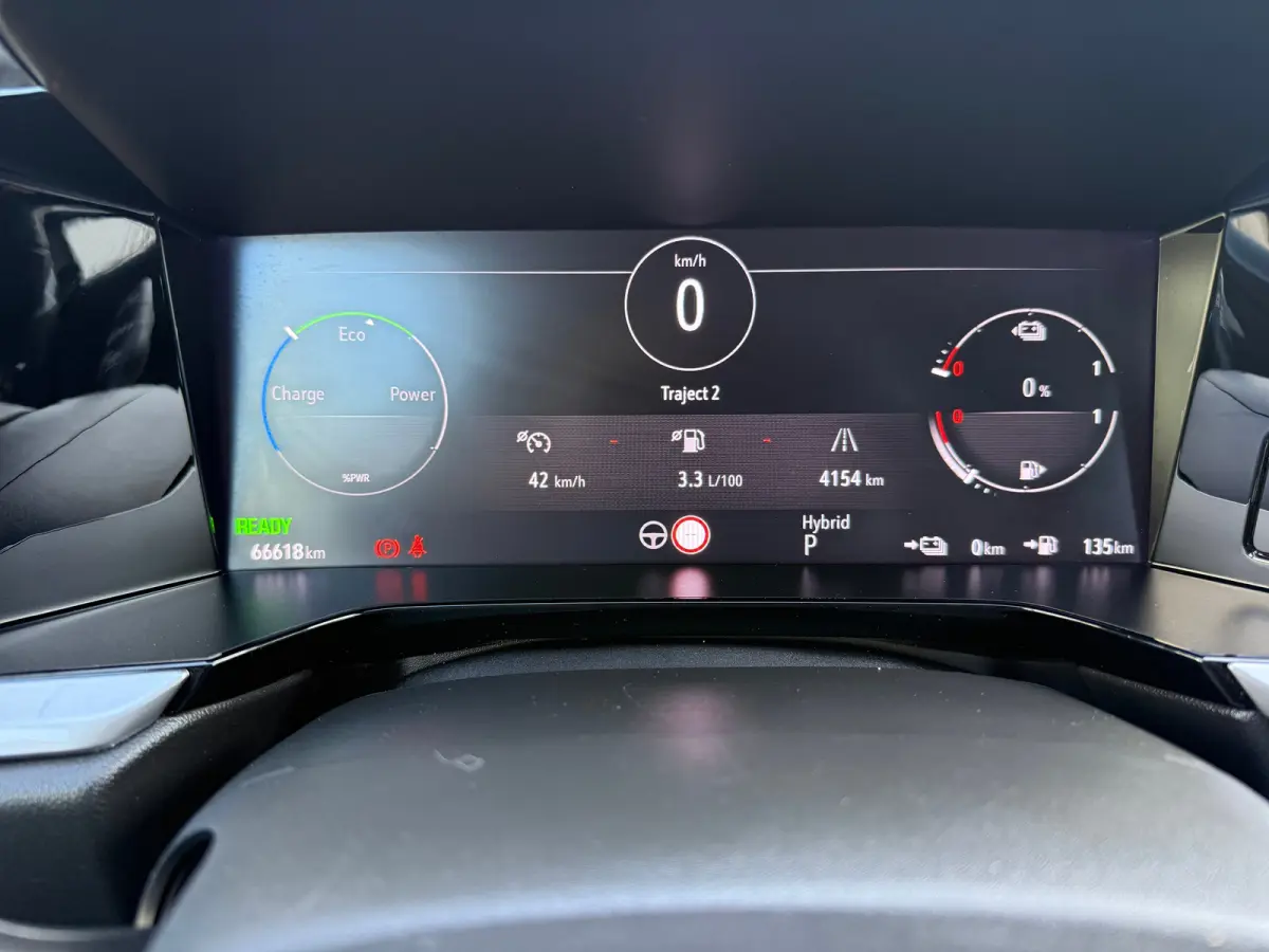 1.6 Turbo Plug-In Hybrid Ultimate 180PK | ADAPTIVE CRUISE CONTROL| ALCANTARA BEKLEDING| KEYLESS ENTRY&START| 360 CAMERA