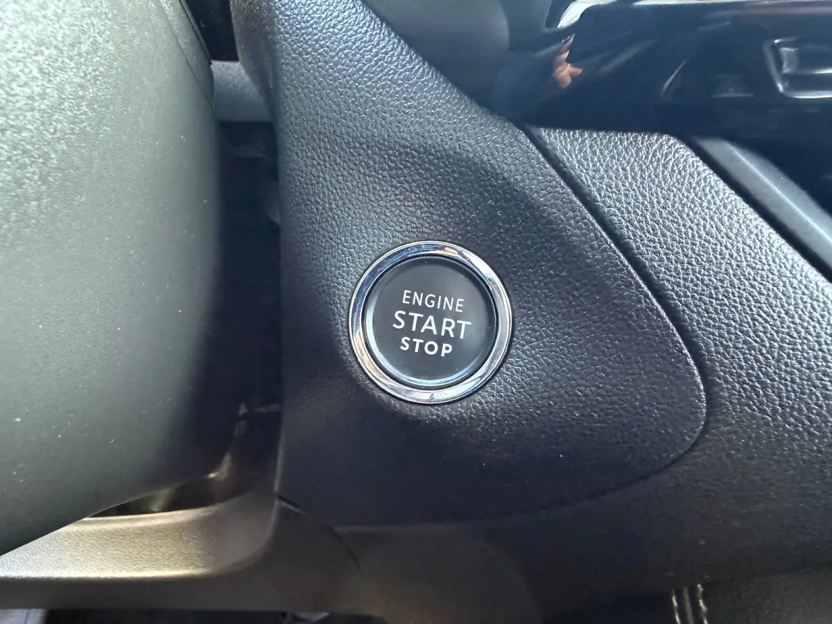 1.6 Turbo Plug-In Hybrid Ultimate 180PK | ADAPTIVE CRUISE CONTROL| ALCANTARA BEKLEDING| KEYLESS ENTRY&START| 360 CAMERA