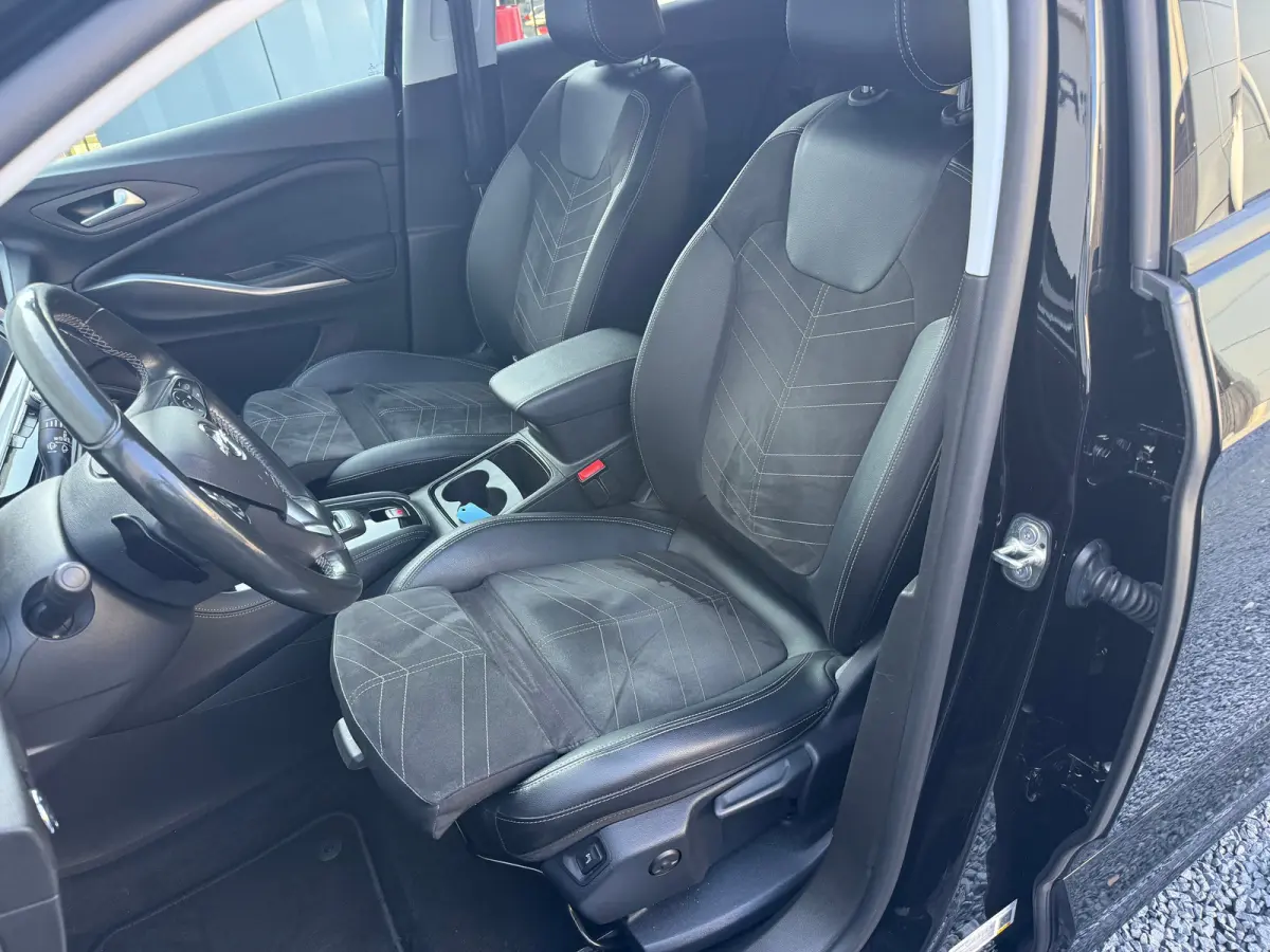 1.6 Turbo Plug-In Hybrid Ultimate 180PK | ADAPTIVE CRUISE CONTROL| ALCANTARA BEKLEDING| KEYLESS ENTRY&START| 360 CAMERA