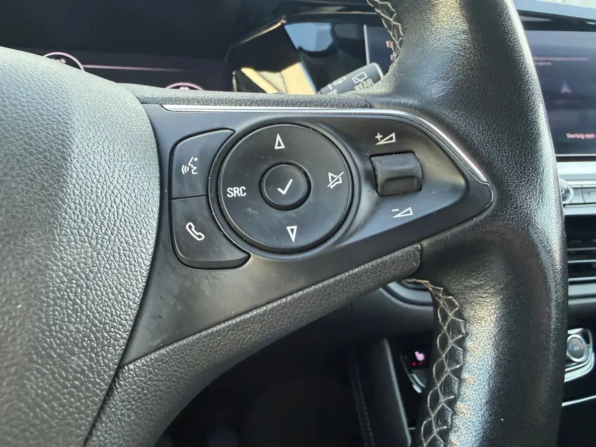 1.6 Turbo Plug-In Hybrid Ultimate 180PK | ADAPTIVE CRUISE CONTROL| ALCANTARA BEKLEDING| KEYLESS ENTRY&START| 360 CAMERA