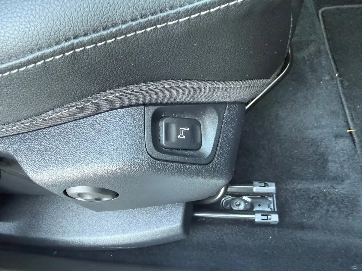 1.6 Turbo Plug-In Hybrid Ultimate 180PK | ADAPTIVE CRUISE CONTROL| ALCANTARA BEKLEDING| KEYLESS ENTRY&START| 360 CAMERA