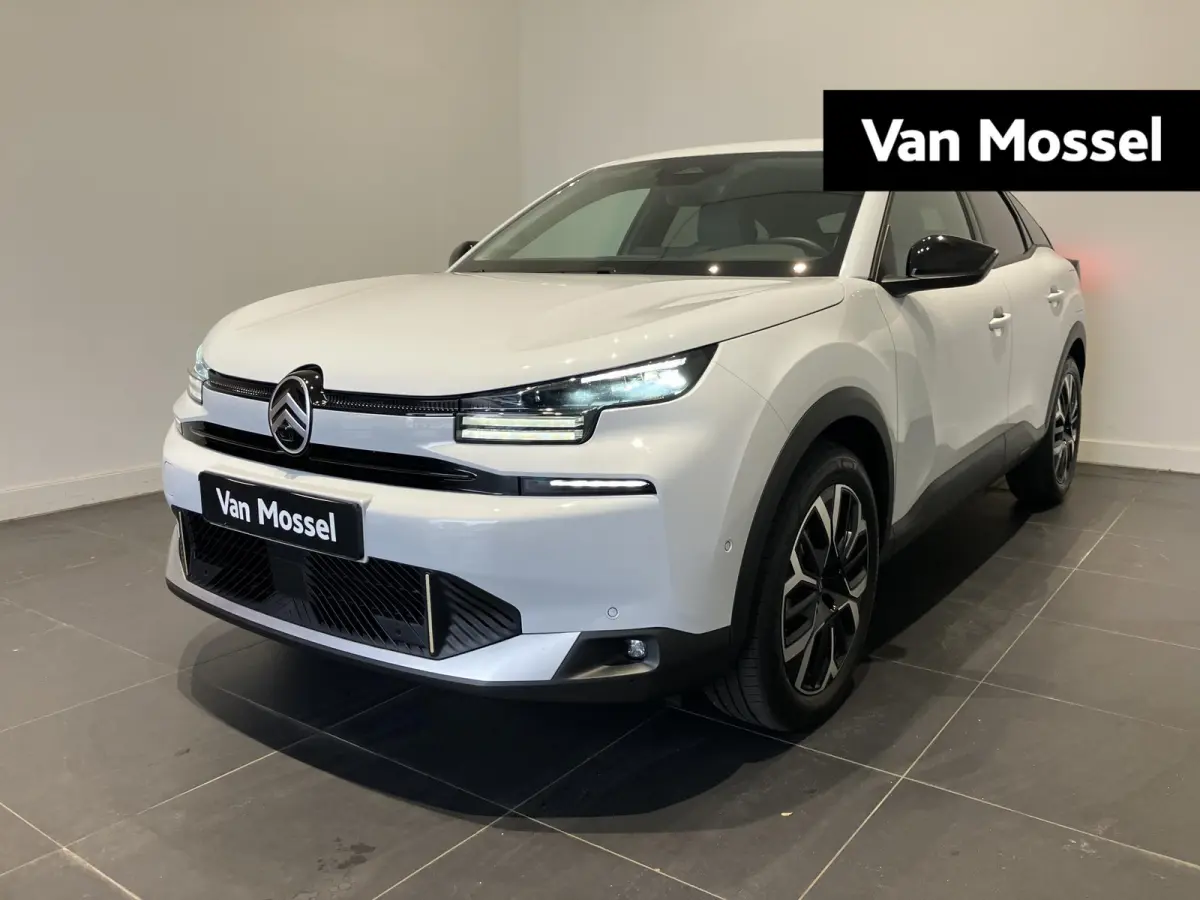 1.2 Hybrid 145pk Max | APPLE CARPLAY & ANDROID AUTO | CAMERA | NAVI | STOELVERWARMING |